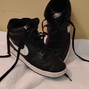 Nike Black and White Sneakers
